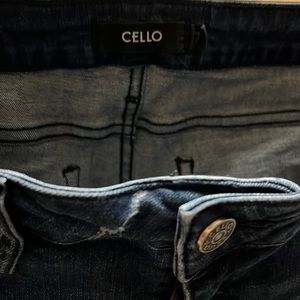Cello skinny jeans with braid on the sides. Only worn twice.